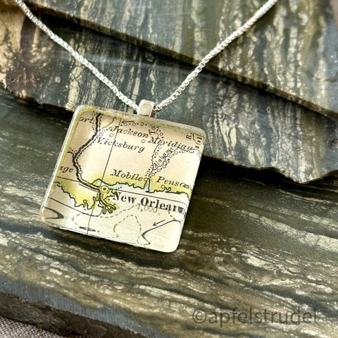 New Orleans, Louisiana Glass Pendant - Square 1897 Map Pendant