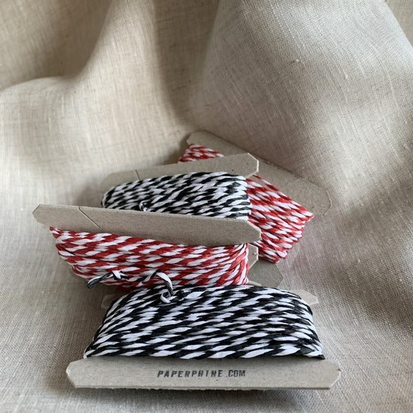 PaperPhine Set of 4 Paper Twine on Cardboard Coils - Twisted Red and White / Black and White