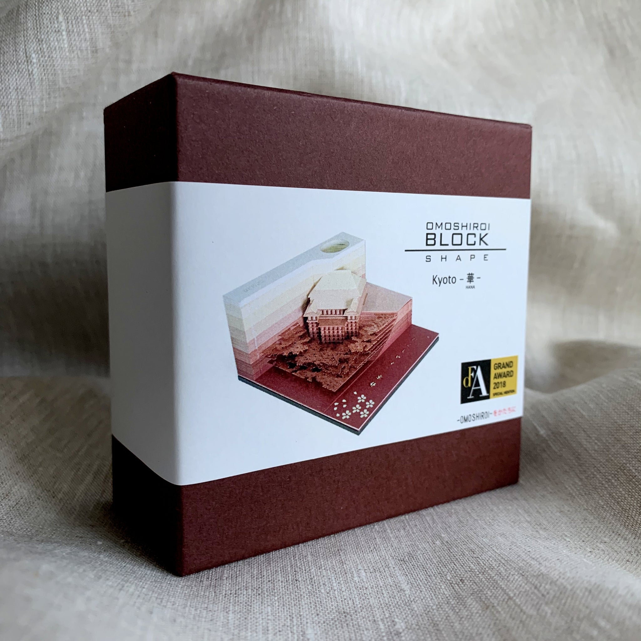OMOSHIROI BLOCK SHAPE Kyoto HANA 華 京都 OMOSHIROI BLOCK SHAPE Kyoto HANA 華